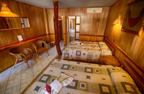 Hanga Roa Hotel | Oceanfront Escape at Hotel Manavai - Rated 9/10 by Guests