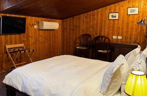 Berat Hotel | Exceptional Hotel Mangalemi: Family-Friendly & Highly Rated