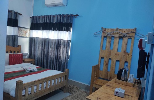 Biratnagar Hotel | Cozy Hotel Mango Tree with On-Site Dining Experience