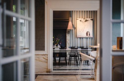 Stadscentrum Hotel | Discover Manna: Family-Friendly Hotel with Breakfast Included