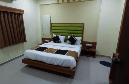 Ahmedabad Hotel | Accessible Comfort at Hotel Maple View with Breakfast Included