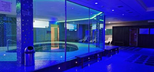 Noja Hotel | Inviting Hotel Marítimo Ris: Oceanfront with Pool & Spa