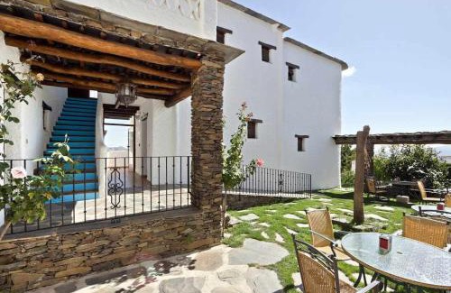 Pitres Hotel | Discover Hotel Maravedí: Pet-Friendly Oasis with Ocean Views