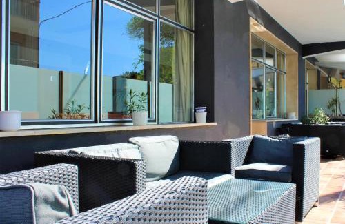 Can Pastilla Hotel | Relax at Hotel Marbel with Ocean View & Pool Access