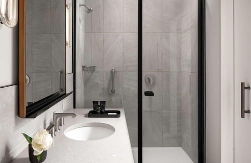 Long Wharf Hotel | Elegant Hotel Marcel New Haven - Eco-Friendly Retreat