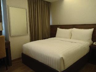 Calamba Hotel | Welcoming Hotel Marciano: Pool, Breakfast & Family Friendly