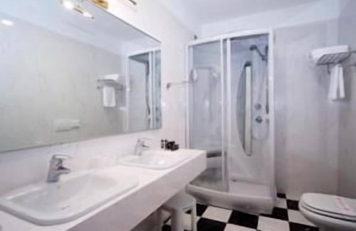 Funo Hotel | Discover Hotel Marconi: Family-Friendly with Pool Access