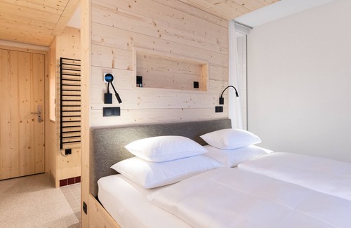 Ried im Zillertal Hotel | Discover Hotel Mari Pop: 4-Star Retreat with Spa & Pool