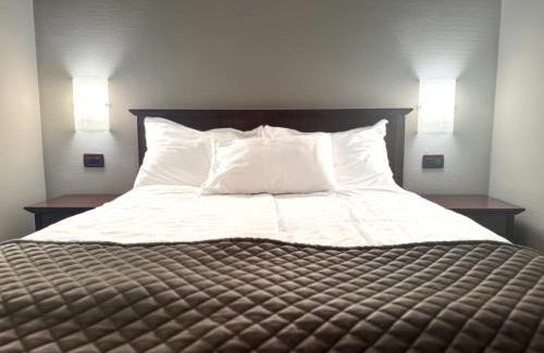 Izola Hotel | Oceanfront Hotel Marina: Guest Rated 9/10 & Spa Amenities