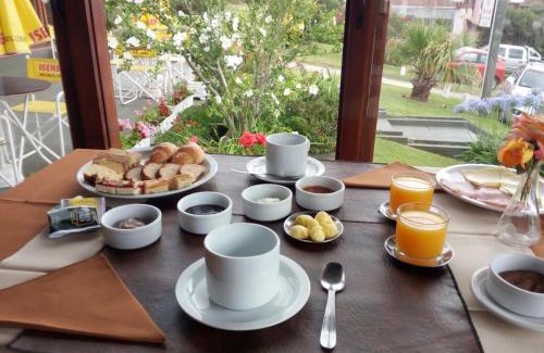 Villa Gesell Hotel | Discover Hotel Mariska: Top-Rated Stay with Hot Tub & Breakfast