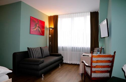 Badenweiler Hotel | Discover Hotel Markgräfler Hof: Pet-Friendly Retreat