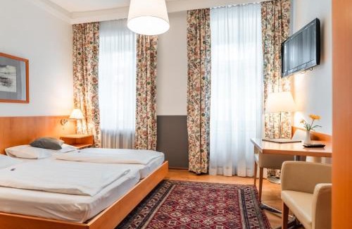 Klosterneuburg Hotel | Pet-Friendly Retreat at Hotel Markgraf with Family Amenities