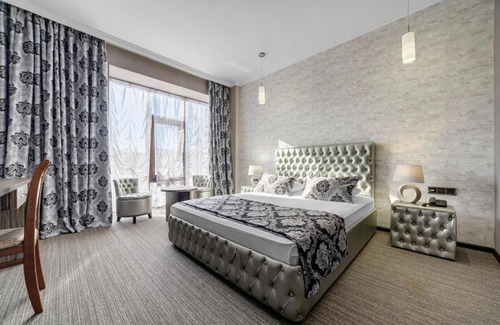 Volgograd Hotel | Budget-Friendly Stay at Hotel Marton Palace with Hot Tub