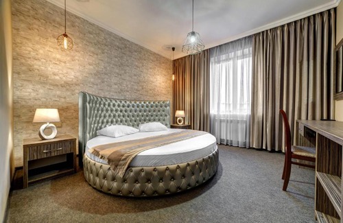 Volgograd Hotel | Budget-Friendly Stay at Hotel Marton Palace with Hot Tub