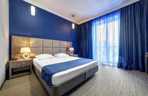 Volgograd Hotel | Budget-Friendly Stay at Hotel Marton Palace with Hot Tub