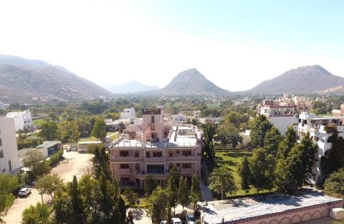 Pushkar Hotel | Discover Hotel Master Paradise: Pool, Breakfast & 10/10 Reviews