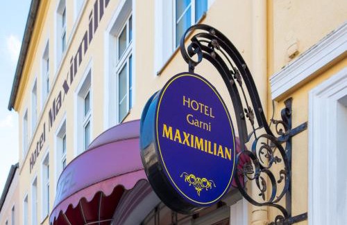 Zeitz Hotel | Pet Friendly Hotel Maximilian with Pool and Restaurant