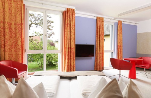 Wels Hotel | Discover Hotel Maxlhaid: 4-Star Stay with Spa & Dining