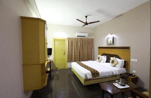 Tiruchirappalli Hotel | Discover Hotel Mayas: Family-Friendly & Wheelchair Accessible