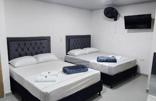 La America Hotel | Comfortable Apartahotel Calasanz Home with Great Amenities