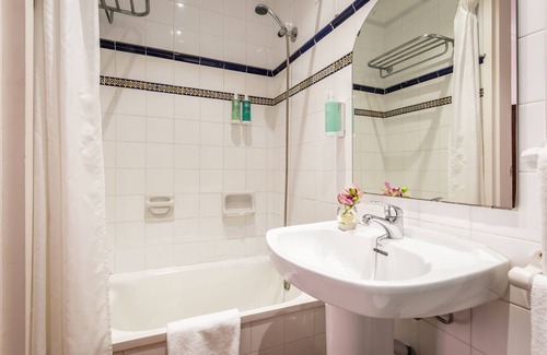 Sitges Town Center Hotel | Relax at Hotel Medium Romàntic with Spa & Breakfast