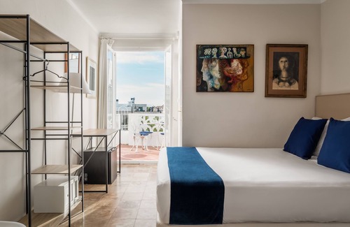 Sitges Town Center Hotel | Relax at Hotel Medium Romàntic with Spa & Breakfast