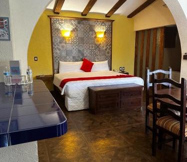 Aguascalientes Hotel | Discover Hotel Medrano Temáticas & Business Rooms Aguascalientes