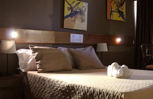 Ovar Hotel | Relax at Hotel Meia Lua with Pool, Spa & Family-Friendly Amenities