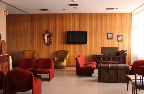 Ovar Hotel | Relax at Hotel Meia Lua with Pool, Spa & Family-Friendly Amenities