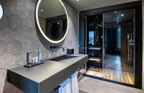 Langenthal Hotel | Pet-Friendly Hotel Meilenstein: 4-Star Stay with Pool & Dining