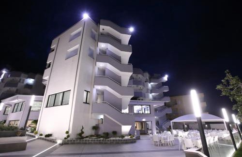 Torre Melissa Hotel | Beachfront Retreat at Hotel Melissa - Rated 9/10 by Guests