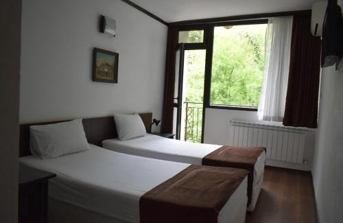 Melnik Hotel | Pet-Friendly Hotel Melnik with Hot Tub & Breakfast Included