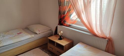 Kaluza Hotel | Discover Hotel Merkur: Family-Friendly with Cozy Amenities