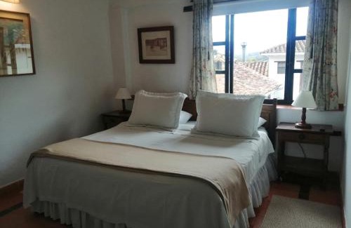Old Town Hotel | Discover Hotel Mesón de los Virreyes with Pool & Spa