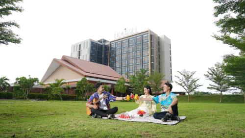 Rendeh Hotel | Discover Hotel Horison Ultima Kertajati: Eco-Friendly Retreat