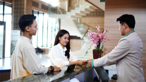 Rendeh Hotel | Discover Hotel Horison Ultima Kertajati: Eco-Friendly Retreat