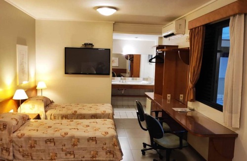 Sao Jose do Rio Preto Hotel | Budget-Friendly Hotel Metrópolis with Breakfast & Accessibility