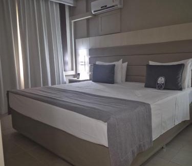 Zona 01 Hotel | Elegant Hotel Metrópole Maringá: 4-Star Oceanfront Bliss