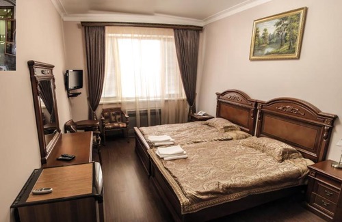 Makhachkala Hotel | Budget-Friendly Hotel Metropol with Breakfast & Kitchen Access