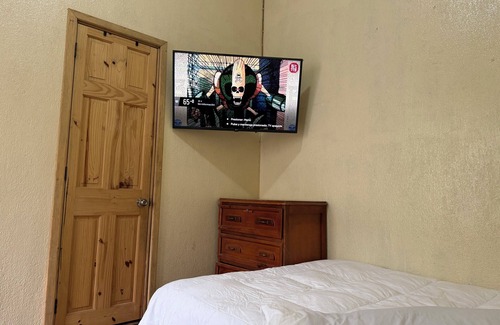 Zona Historico Hotel | Inviting Hotel Metropolitano: Family-Friendly & Spa Access