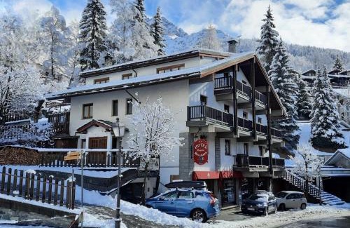 Valtournenche Hotel | Discover Hotel Meublè Meridiana: Pet-Friendly Retreat