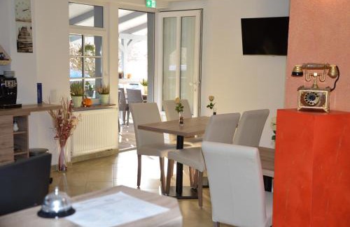 Waldshut-Tiengen Bed & Breakfast | Discover Hotel Mezzero: Pet-Friendly with High Guest Ratings