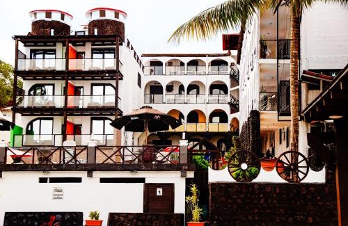 San Felipe de Lara Hotel | Relax at Hotel Mi Paraíso Río Dulce with Oceanfront Views