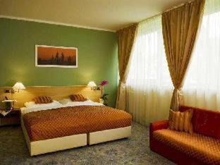 Hodkovicky Hotel | Discover Hotel Michael: Family-Friendly & 4-Star Comfort