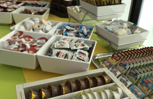 Wilskerke Hotel | Discover Hotel Middelpunt: Breakfast & Free Parking Included