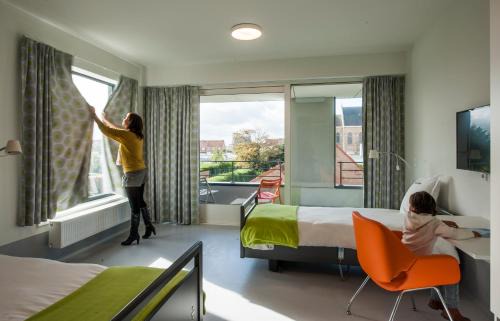 Wilskerke Hotel | Discover Hotel Middelpunt: Breakfast & Free Parking Included
