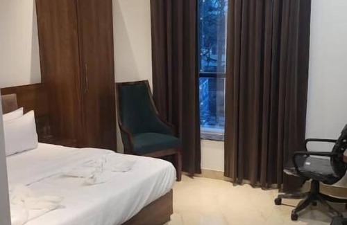 Aligarh Hotel | Convenient Hotel Midtown Aligarh with Family-Friendly Amenities