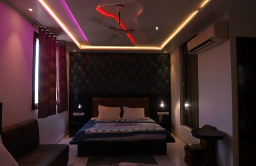 Taj Ganj Hotel | Hotel Midway Taj