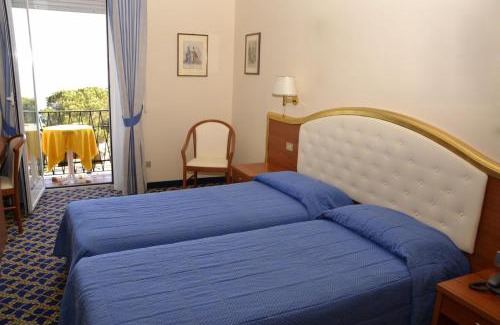 Stresa Hotel | Relax at Hotel Milan Speranza Au Lac: Pet-Friendly Retreat