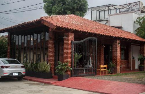 Villa Comaltitlan Hotel | Discover Hotel Milin: Top-Rated Retreat with Pool & Breakfast